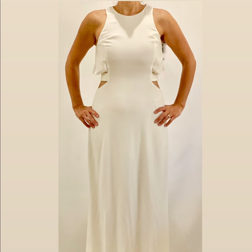 HALSTON HERITAGE MINIMAL CREPE GOWN